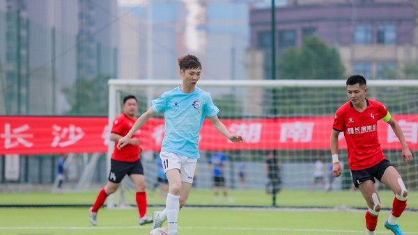 3個月68場比賽 16支球隊(duì)在濱江球場上演足球盛宴
